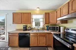 202 Masters Dr, Cross Junction, VA 22625 - Photo 17