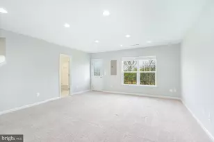 106 Splendor Gdn Wy, Stephenson, VA 22656 - Photo 5