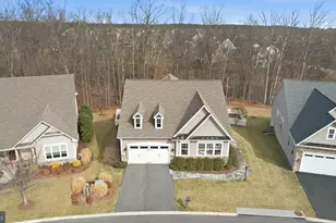 105 Turnstone Ln, Lake Frederick, VA 22630 - Photo 3