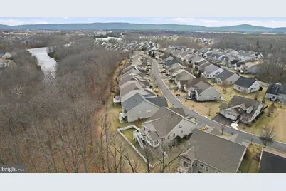 105 Turnstone Lane, Lake Frederick, VA 22630 - Photo 3