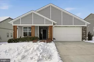 136 Mallard Dr, Lake Frederick, VA 22630 - Photo 3