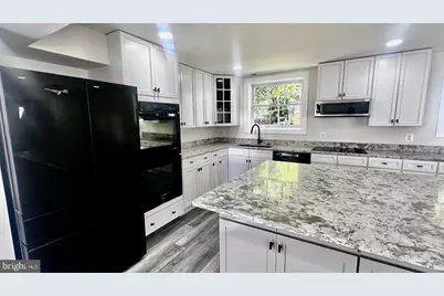 5241 Main Street, Stephens City, VA 22655 - Photo 17