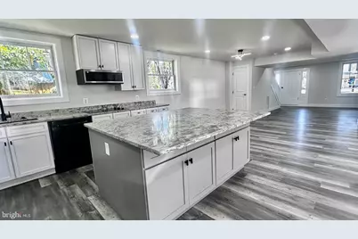 5241 Main Street, Stephens City, VA 22655 - Photo 11