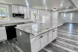 5241 Main St, Stephens City, VA 22655 - Photo 11
