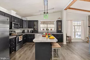 1501 S Timber Ridge Rd, Cross Junction, VA 22625 - Photo 3