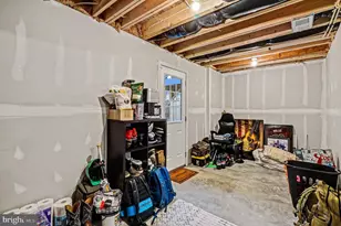 137 Kensington Cir, Middletown, VA 22645 - Photo 23