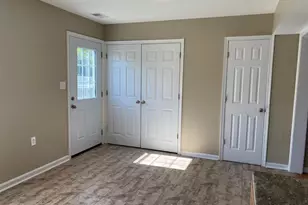 208 Hackberry Dr, Stephens City, VA 22655 - Photo 11