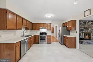 138 Gloucester Dr, Winchester, VA 22603 - Photo 17