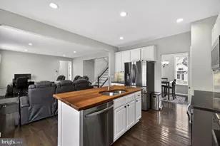 113 Colonial Dr, Cross Junction, VA 22625 - Photo 15