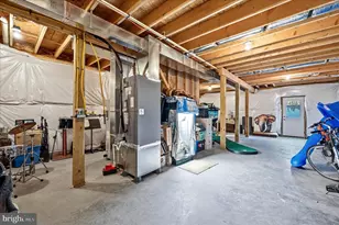 787 W Masters Dr, Cross Junction, VA 22625 - Photo 49