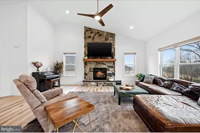 787 W Masters Drive, Cross Junction, VA 22625 - Photo 17