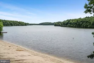 1239 Lakeview Dr, Cross Junction, VA 22625 - Photo 127