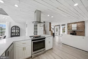 1239 Lakeview Dr, Cross Junction, VA 22625 - Photo 19