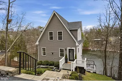 1239 Lakeview Dr, Cross Junction, VA 22625 - Photo 1