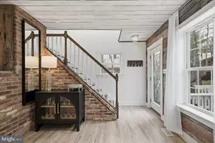 1239 Lakeview Dr, Cross Junction, VA 22625 - Photo 7