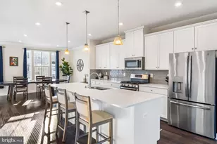 131 Burkwood Ter, Lake Frederick, VA 22630 - Photo 9