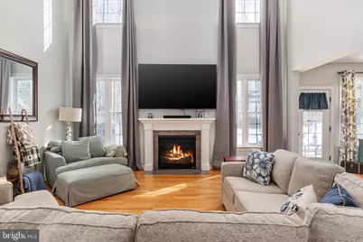 805 S Lakeview Drive, Cross Junction, VA 22625 - Photo 9