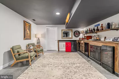 805 S Lakeview Drive, Cross Junction, VA 22625 - Photo 33