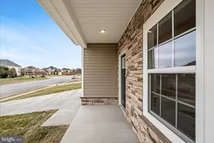 100 Brockham Ct, Winchester, VA 22602 - Photo 5