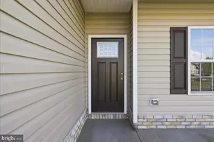 102 Brockham Ct, Winchester, VA 22602 - Photo 5