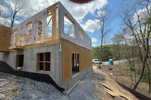 1114 Lakeview Dr, Cross Junction, VA 22625 - Photo 9