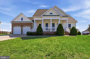 300 Clydesdale Dr, Stephens City, VA 22655 - Photo 3