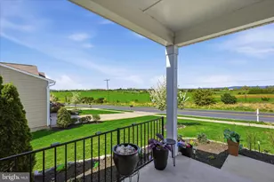 433 Town Run Ln, Stephens City, VA 22655 - Photo 3