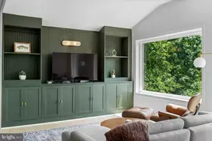 307 Fox Run Ln, Winchester, VA 22602 - Photo 5