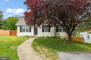 106 Plantation Dr, Winchester, VA 22602 - Photo 1
