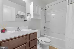 201 Coville St, Middletown, VA 22645 - Photo 5