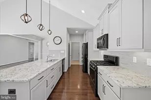 108 Trumpet Vine Dr, White Post, VA 22663 - Photo 5