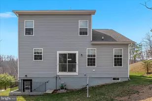 1041 W Masters Dr, Cross Junction, VA 22625 - Photo 33