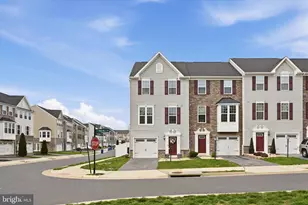 101 Trout Lily Dr, Lake Frederick, VA 22630 - Photo 3