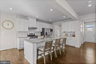 105 Cabbage White Dr, Lake Frederick, VA 22630 - Photo 11