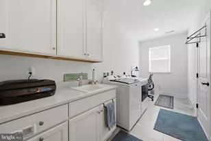 123 Cowbird St, Lake Frederick, VA 22630 - Photo 47