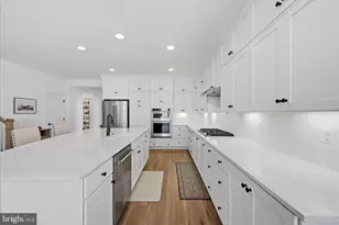 123 Cowbird St, Lake Frederick, VA 22630 - Photo 25