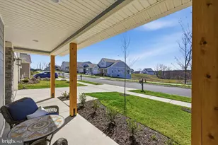 123 Cowbird St, Lake Frederick, VA 22630 - Photo 5