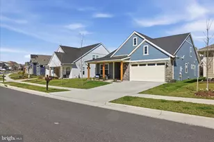 123 Cowbird St, Lake Frederick, VA 22630 - Photo 3