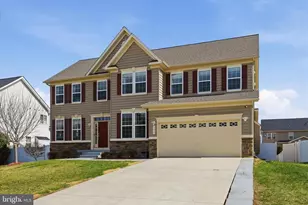 107 Paris Ct, Stephens City, VA 22655 - Photo 3