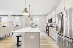 105 Lenore Ln, Winchester, VA 22602 - Photo 5