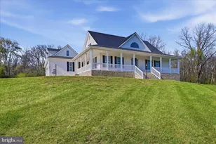 325 Dehaven Dr, Clear Brook, VA 22624 - Photo 3