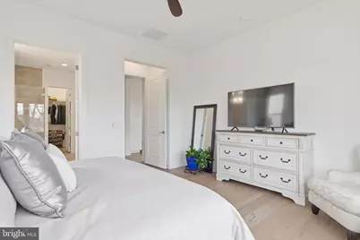 121 Milkweed, Lake Frederick, VA 22630 - Photo 19