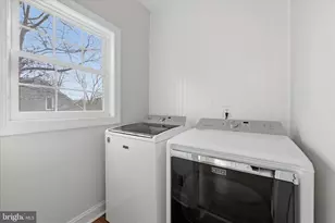 634 Lakeview Dr, Cross Junction, VA 22625 - Photo 23