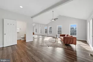 634 Lakeview Dr, Cross Junction, VA 22625 - Photo 31