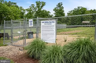 634 Lakeview Dr, Cross Junction, VA 22625 - Photo 83