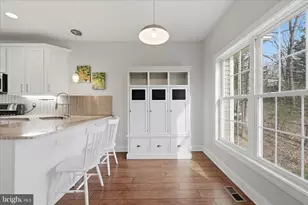 634 Lakeview Dr, Cross Junction, VA 22625 - Photo 21