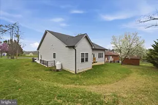 114 Masters Dr, Cross Junction, VA 22625 - Photo 45