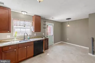 301 Buckingham Dr, Stephens City, VA 22655 - Photo 11