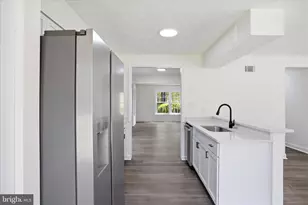 239 Nightingale Ave, Stephens City, VA 22655 - Photo 5