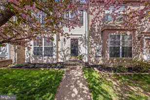 207 Stratford Dr, Winchester, VA 22602 - Photo 1